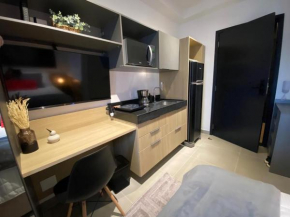 Studio na Oscar Freire, vizinho ao metrô